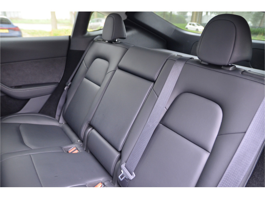 Tesla Model Y RWD 58 kWh