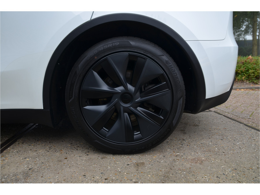 Tesla Model Y RWD 58 kWh