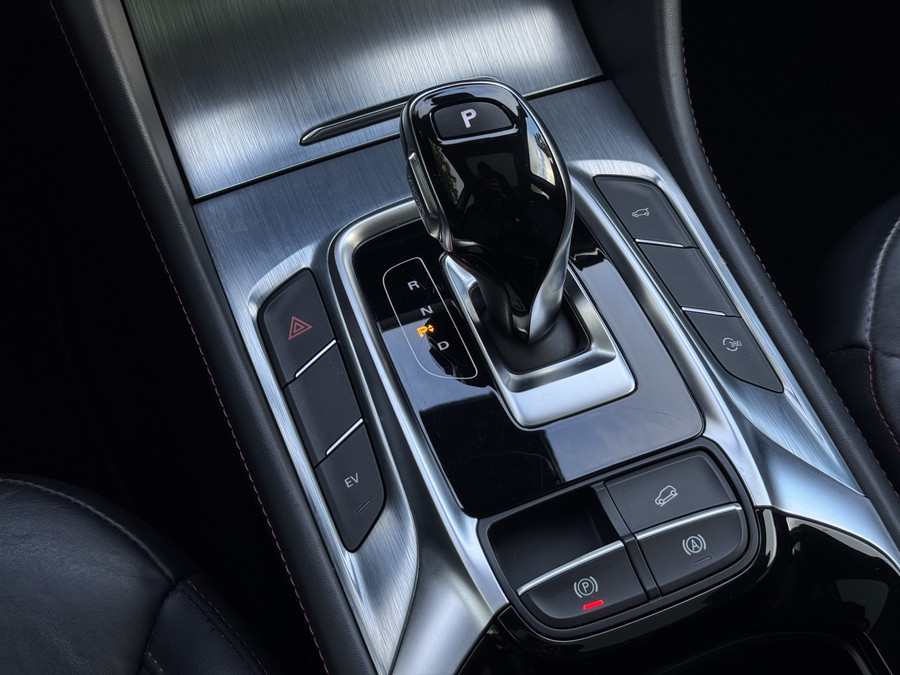 MG EHS 1.5 TGDI Luxury