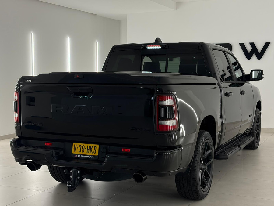 Dodge RAM 1500 5.7 V8 4x4 Laramie Night