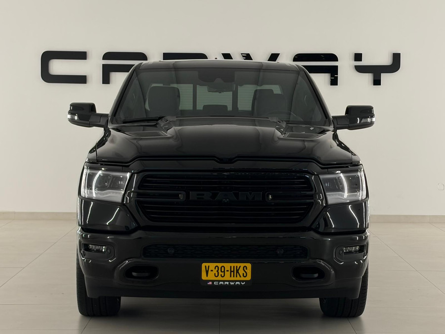 Dodge RAM 1500 5.7 V8 4x4 Laramie Night