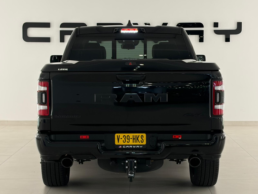 Dodge RAM 1500 5.7 V8 4x4 Laramie Night