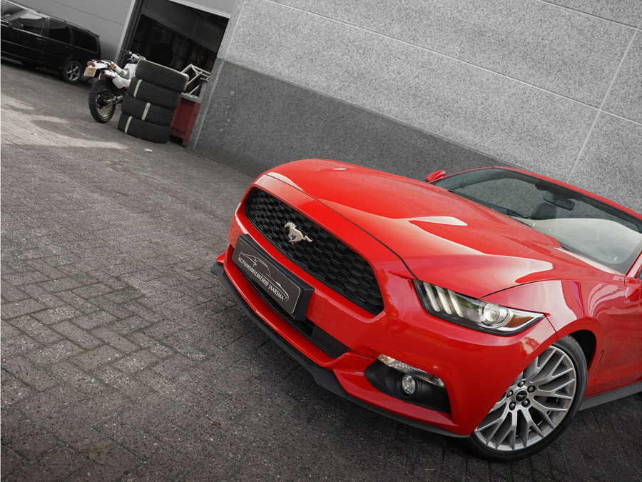 Ford Mustang Convertible 2.3L EcoBoost 317pk