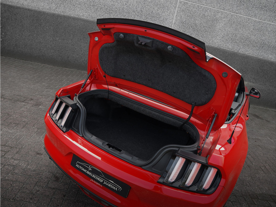 Ford Mustang Convertible 2.3L EcoBoost 317pk