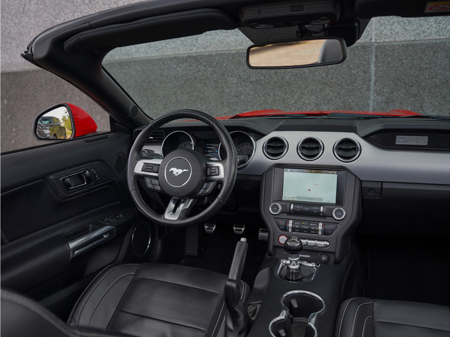 Ford Mustang Convertible 2.3L EcoBoost 317pk