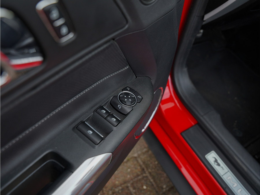 Ford Mustang Convertible 2.3L EcoBoost 317pk