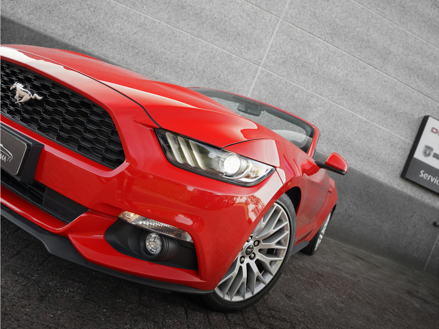 Ford Mustang Convertible 2.3L EcoBoost 317pk