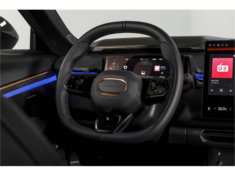 Lynk & Co 08 1.5 PHEV 349 PK More