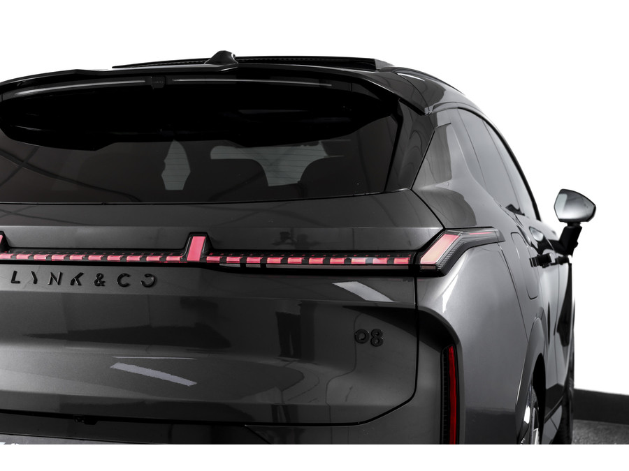 Lynk & Co 08 1.5 PHEV 349 PK More
