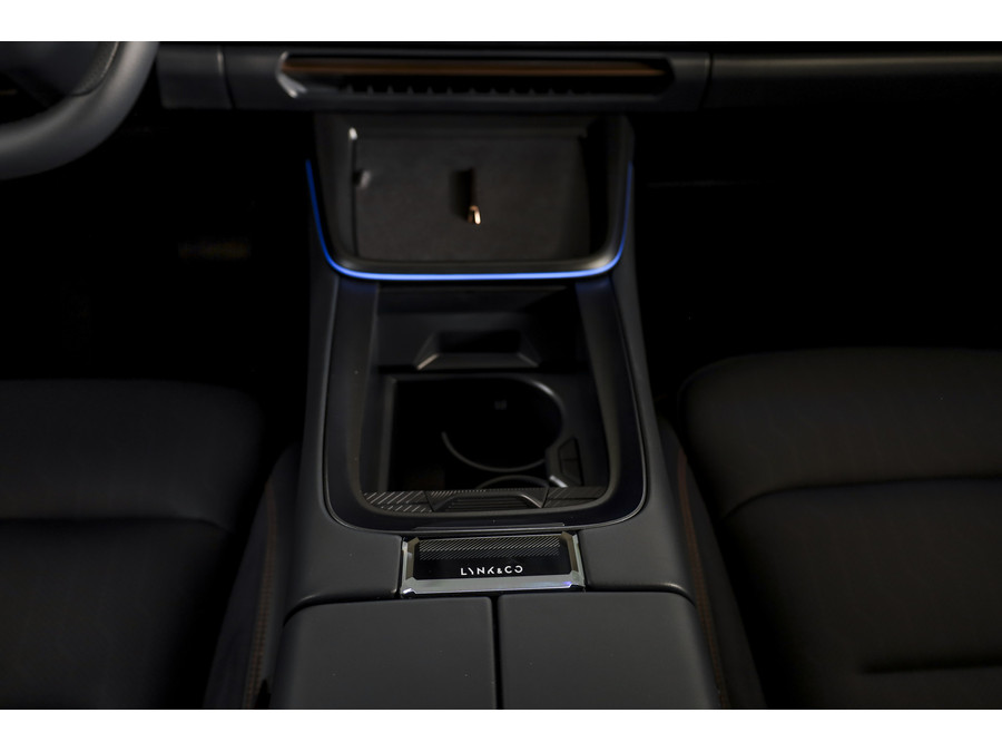 Lynk & Co 08 1.5 PHEV 349 PK More