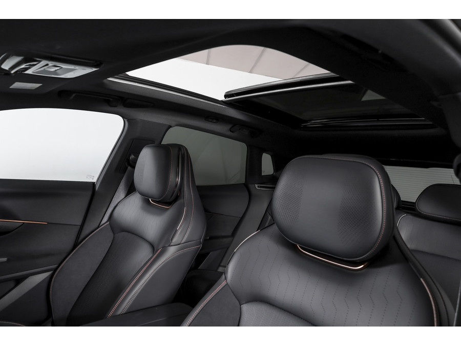 Lynk & Co 08 1.5 PHEV 349 PK More