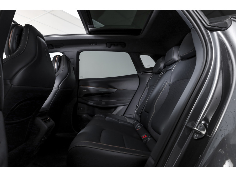 Lynk & Co 08 1.5 PHEV 349 PK More