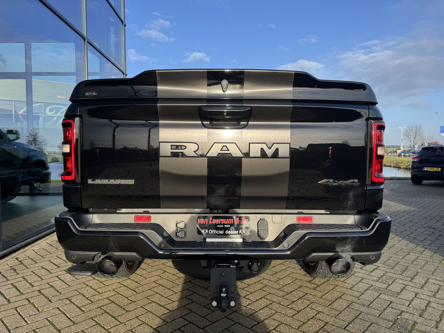 Dodge RAM 1500 Laramie Night XXL Hurricane