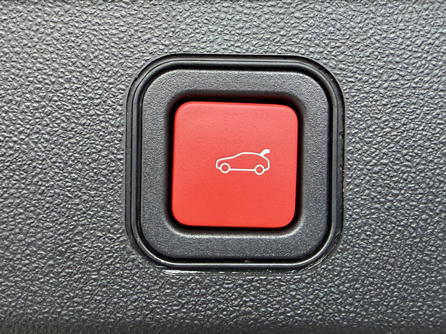 Jeep Avenger 1.2 e-Hybrid Summit (JBL - Keyless Entry - Elektrische Klep - Adaptieve Cruise Controle - Camera - A