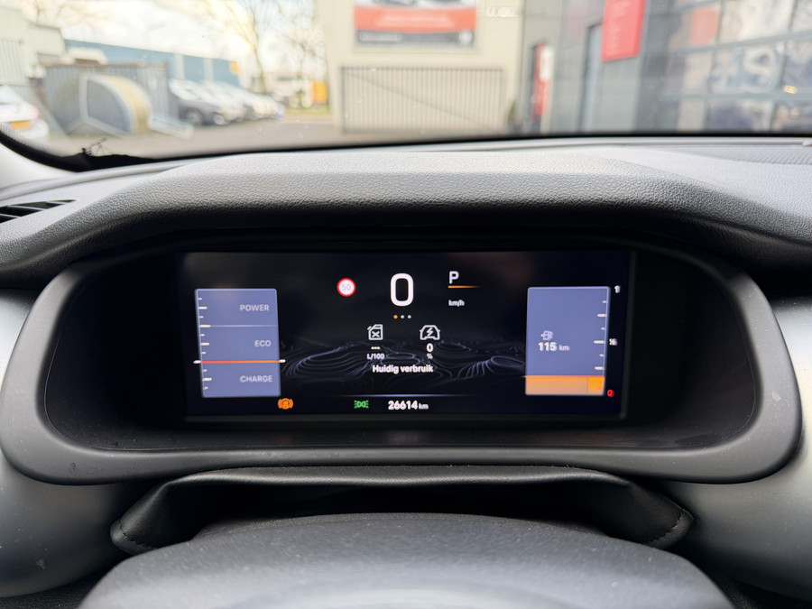 Jeep Avenger 1.2 e-Hybrid Summit (JBL - Keyless Entry - Elektrische Klep - Adaptieve Cruise Controle - Camera - A