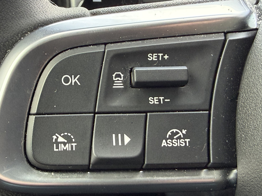 Jeep Avenger 1.2 e-Hybrid Summit (JBL - Keyless Entry - Elektrische Klep - Adaptieve Cruise Controle - Camera - A