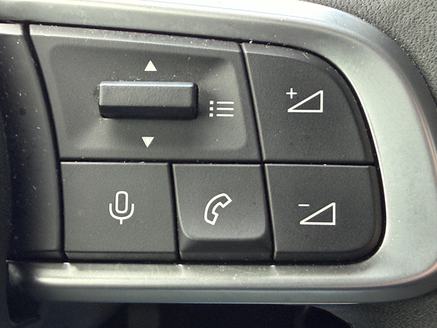 Jeep Avenger 1.2 e-Hybrid Summit (JBL - Keyless Entry - Elektrische Klep - Adaptieve Cruise Controle - Camera - A