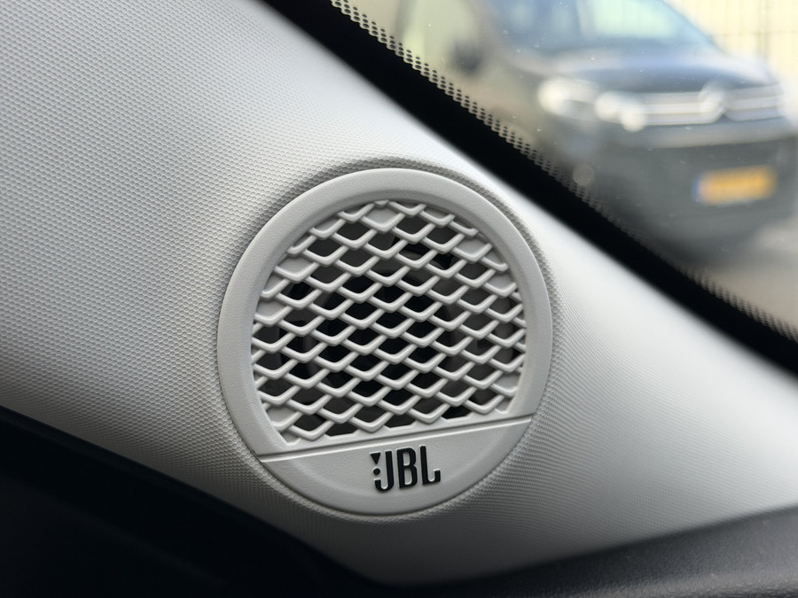 Jeep Avenger 1.2 e-Hybrid Summit (JBL - Keyless Entry - Elektrische Klep - Adaptieve Cruise Controle - Camera - A