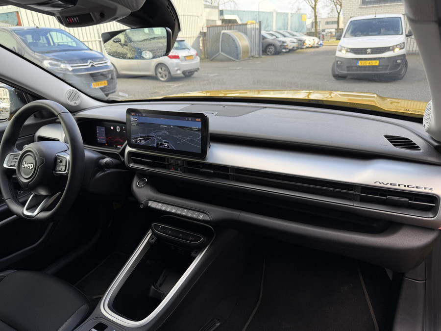 Jeep Avenger 1.2 e-Hybrid Summit (JBL - Keyless Entry - Elektrische Klep - Adaptieve Cruise Controle - Camera - A