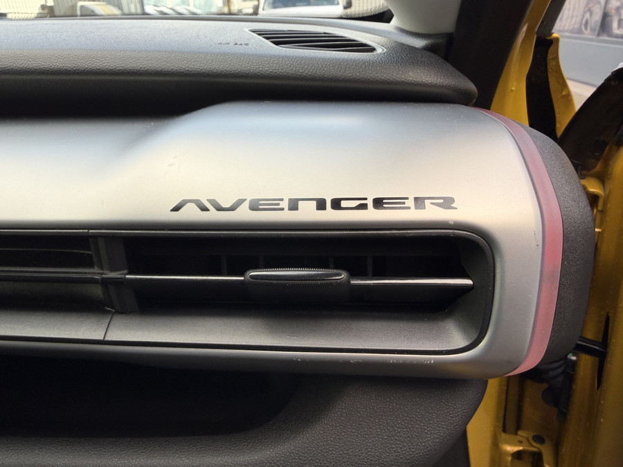 Jeep Avenger 1.2 e-Hybrid Summit (JBL - Keyless Entry - Elektrische Klep - Adaptieve Cruise Controle - Camera - A