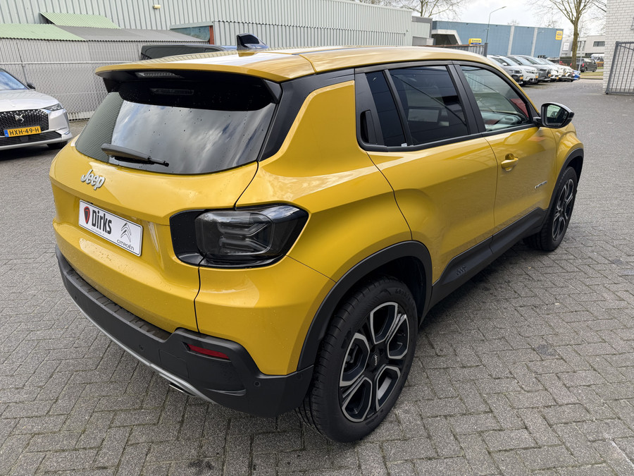 Jeep Avenger 1.2 e-Hybrid Summit (JBL - Keyless Entry - Elektrische Klep - Adaptieve Cruise Controle - Camera - A