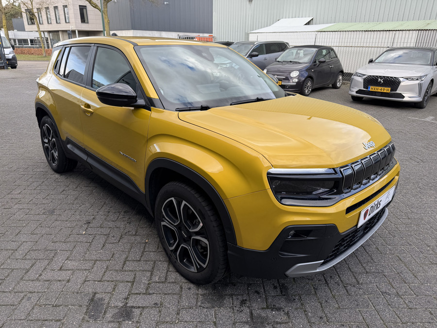 Jeep Avenger 1.2 e-Hybrid Summit (JBL - Keyless Entry - Elektrische Klep - Adaptieve Cruise Controle - Camera - A