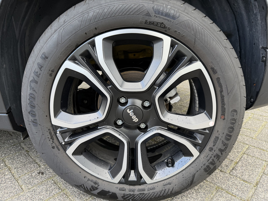 Jeep Avenger 1.2 e-Hybrid Summit (JBL - Keyless Entry - Elektrische Klep - Adaptieve Cruise Controle - Camera - A