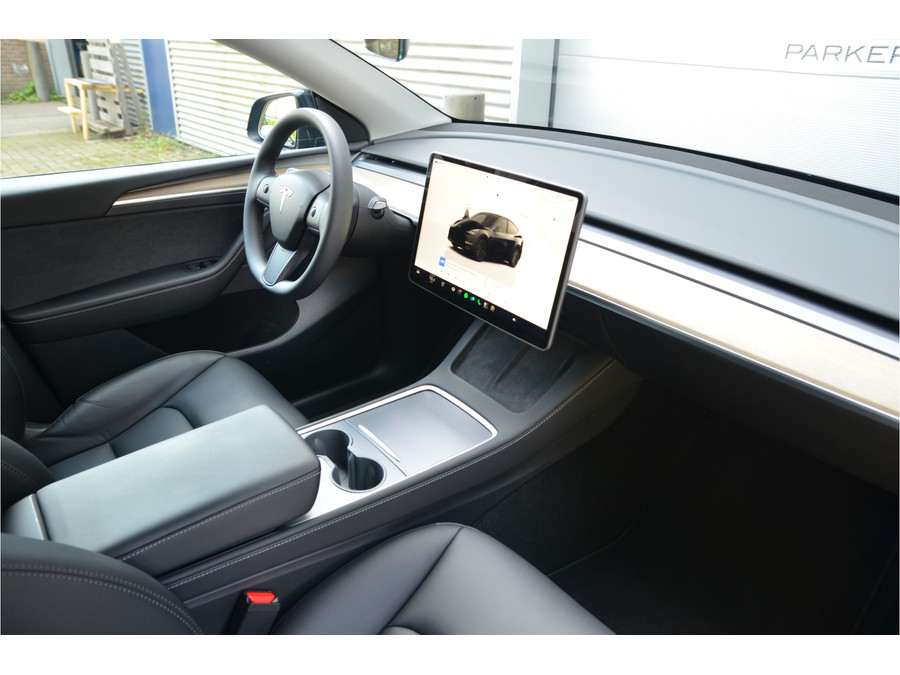 Tesla Model Y RWD 58 kWh