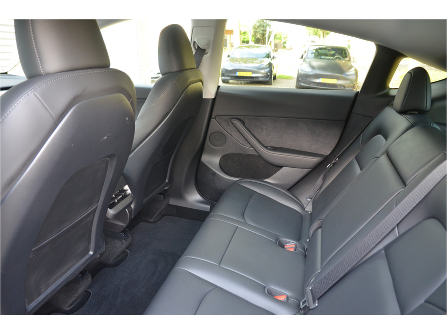 Tesla Model Y RWD 58 kWh
