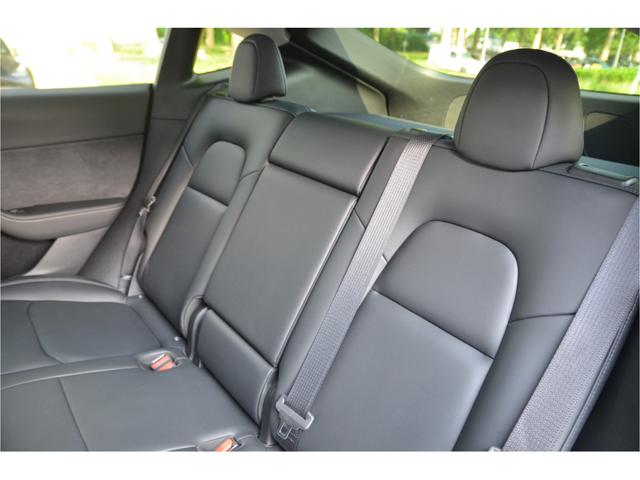 Tesla Model Y RWD 58 kWh