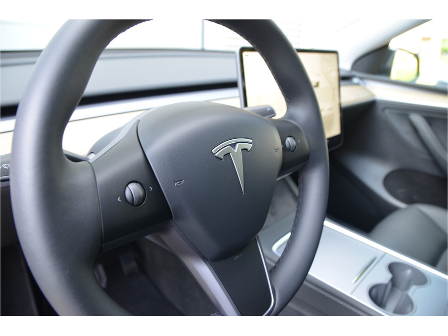 Tesla Model Y RWD 58 kWh