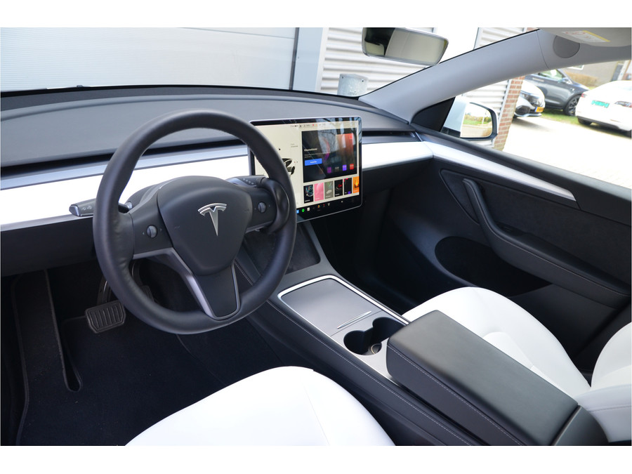 Tesla Model Y Long Range AWD 75 kWh