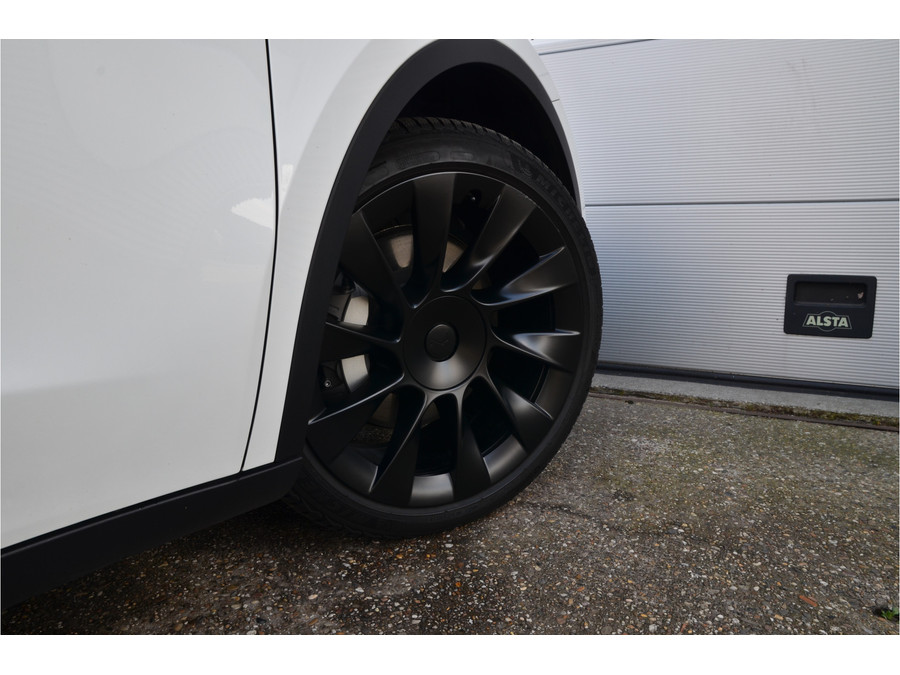 Tesla Model Y Long Range AWD 75 kWh