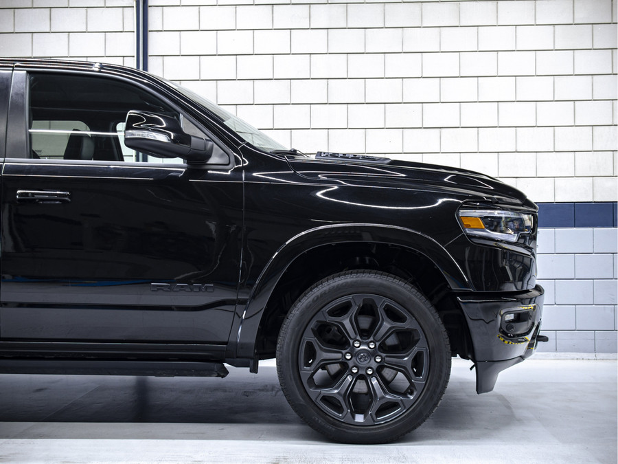 Dodge RAM 1500 Limited Night
