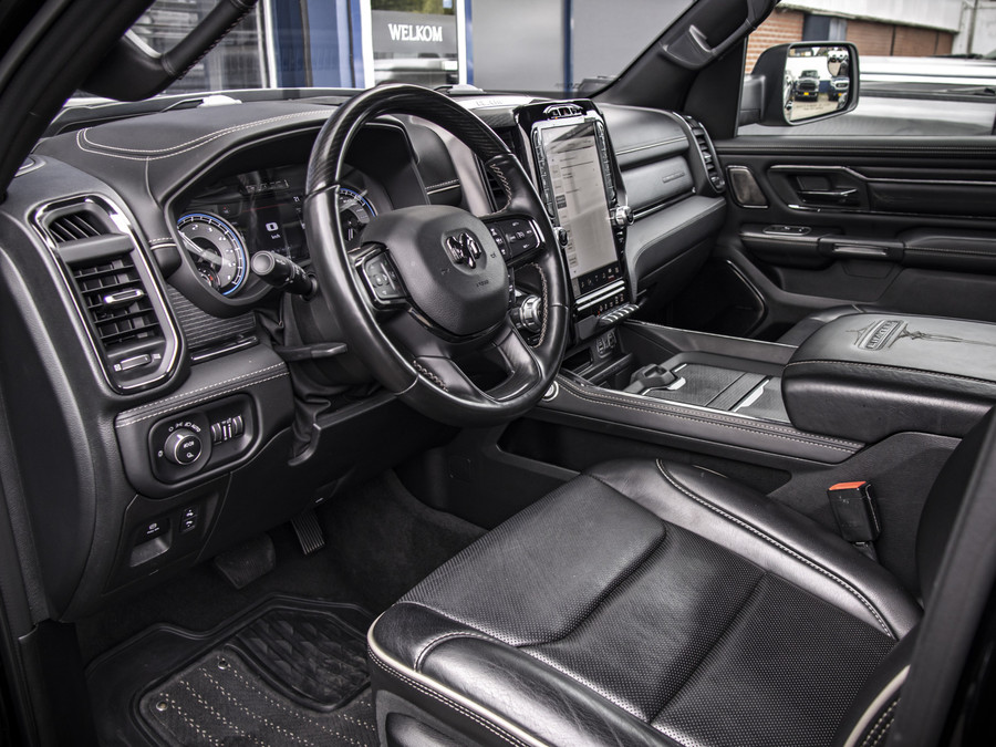 Dodge RAM 1500 Limited Night