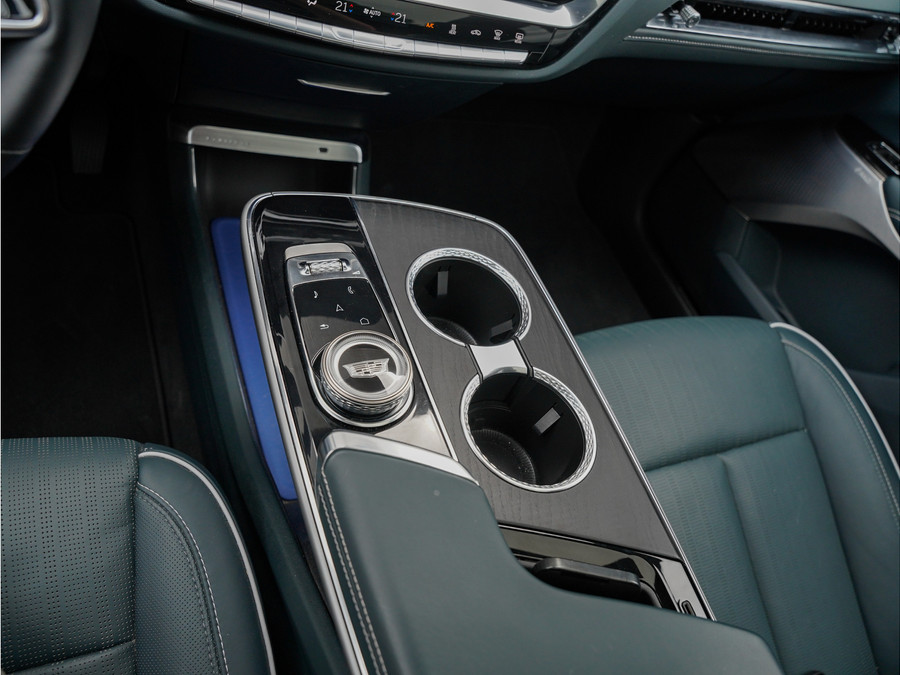 Cadillac Lyriq Luxury 600 E4