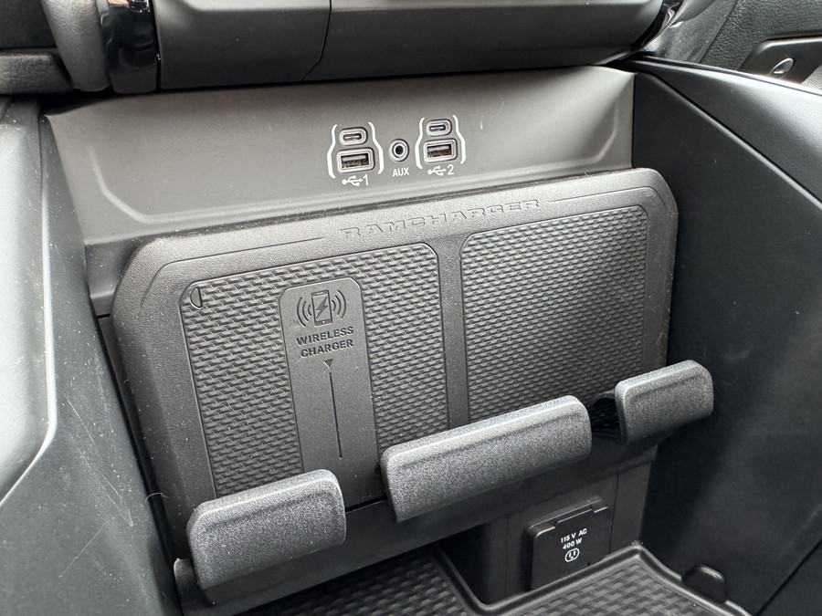 Dodge Ram 1500 Laramie Sport XXL Hurricane