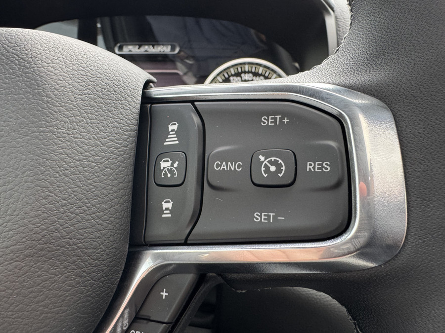 Dodge Ram 1500 Laramie Sport XXL Hurricane