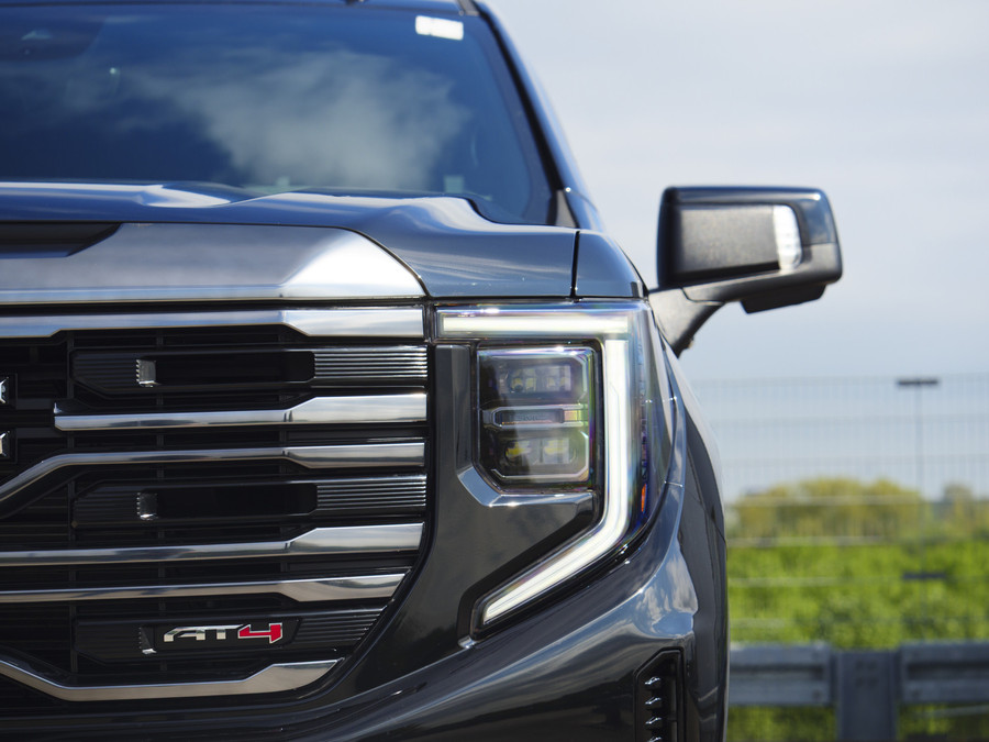 GMC Sierra 1500 | AT4 | 6.2L V8 |