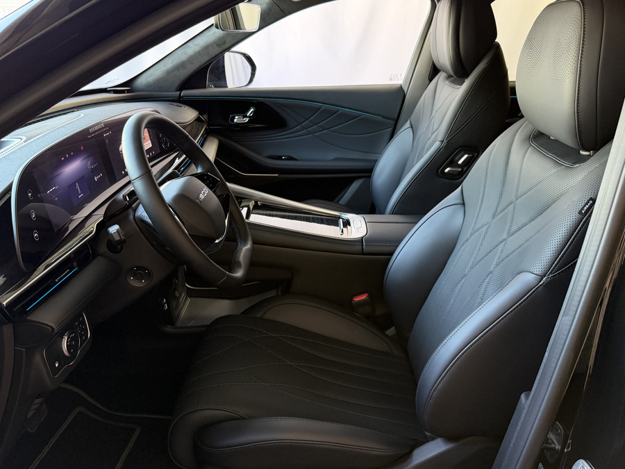 Omoda 9 OMODA 9 PREMIUM AWD 538PK MASSAGE STOEL.VERW/KOELING | PHEV | 145 KM / | 538 PK |