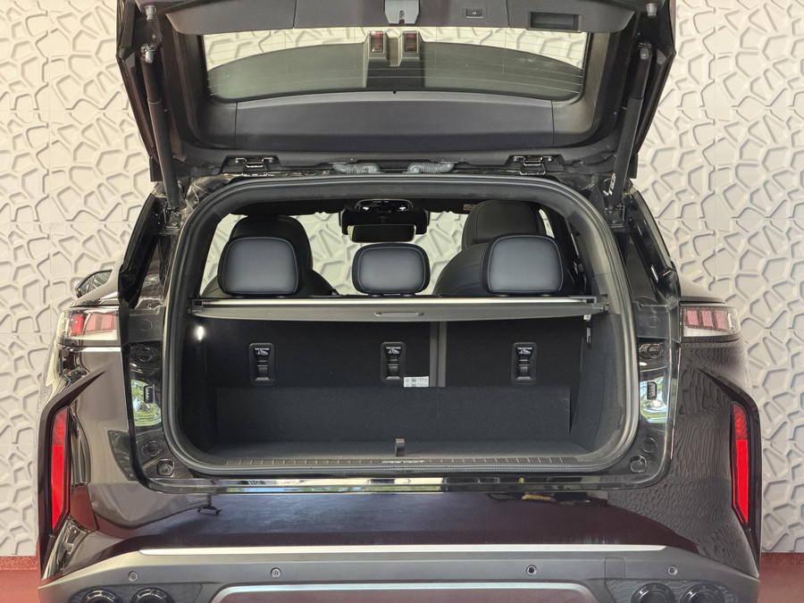 Omoda 9 OMODA 9 PREMIUM AWD 538PK MASSAGE STOEL.VERW/KOELING | PHEV | 145 KM / | 538 PK |