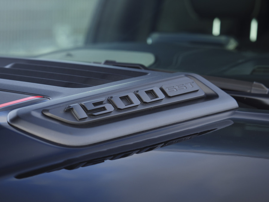 Dodge Ram 1500 | Laramie | Premium Night | 3.0L I6 Hurricane | 4X4