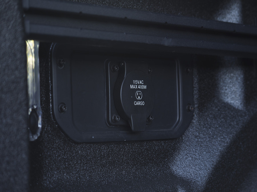 Dodge Ram 1500 | Laramie | Premium Night | 3.0L I6 Hurricane | 4X4