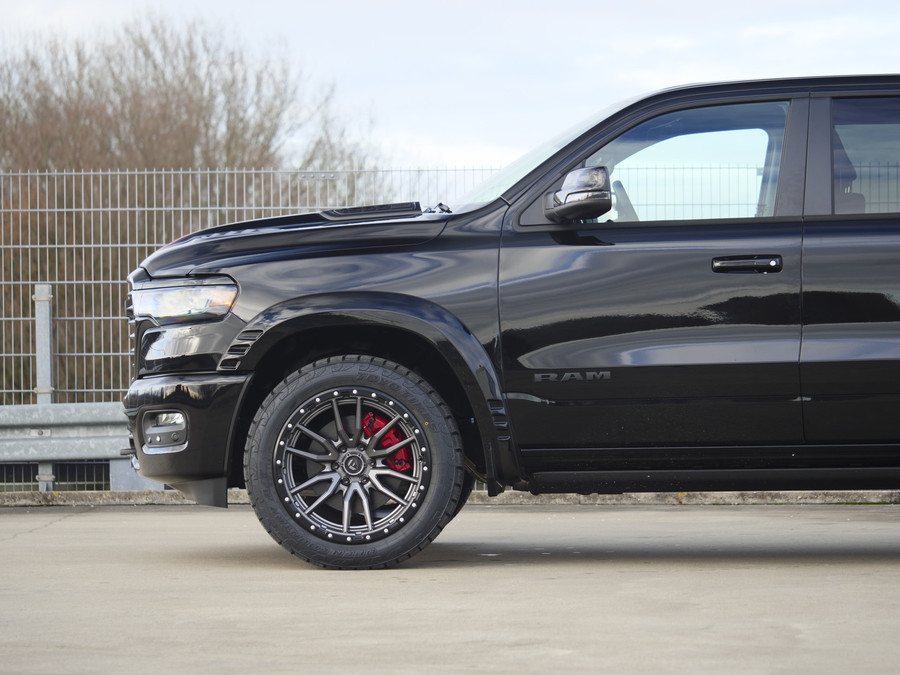 Dodge Ram 1500 | Laramie | Premium Night | 3.0L I6 Hurricane | 4X4