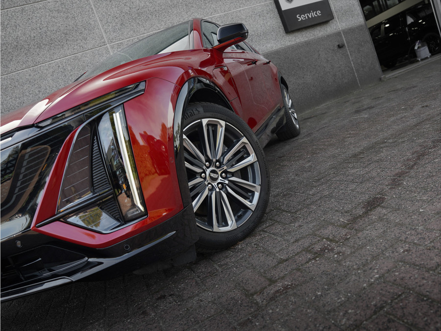 Cadillac LYRIQ Sport 600 E4