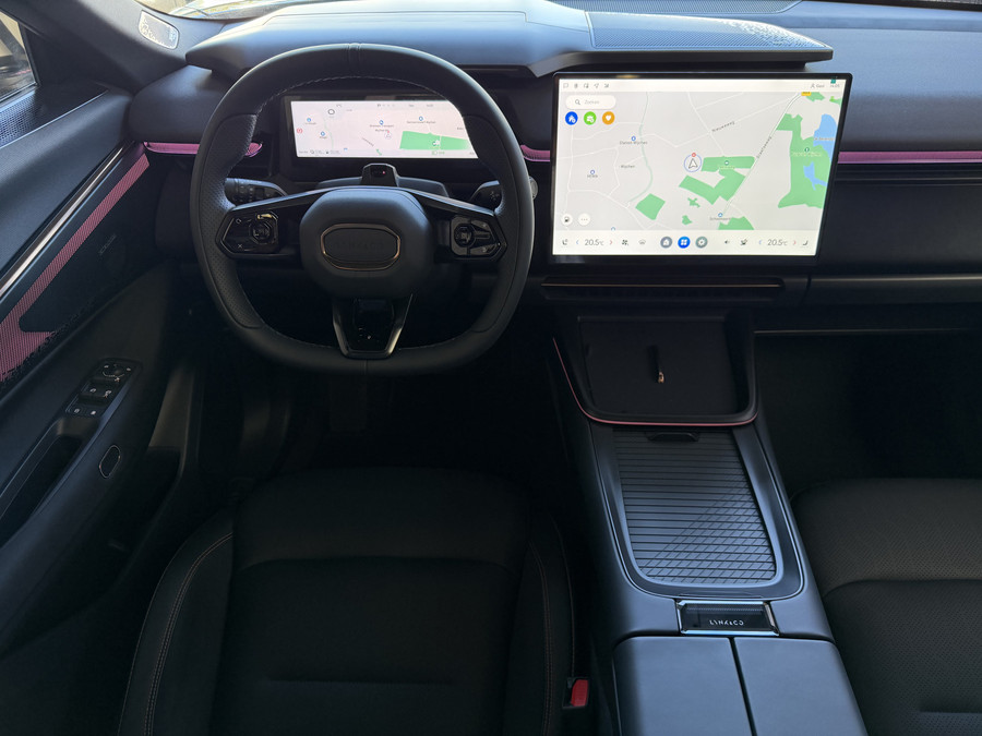 Lynk & Co 08 2026 345PK MORE 200KM NW AUTO HYBRIDE MASSAGE STOEL VERW/VENTILATIE PANO MATRIX LED HARMAN KARDON 36