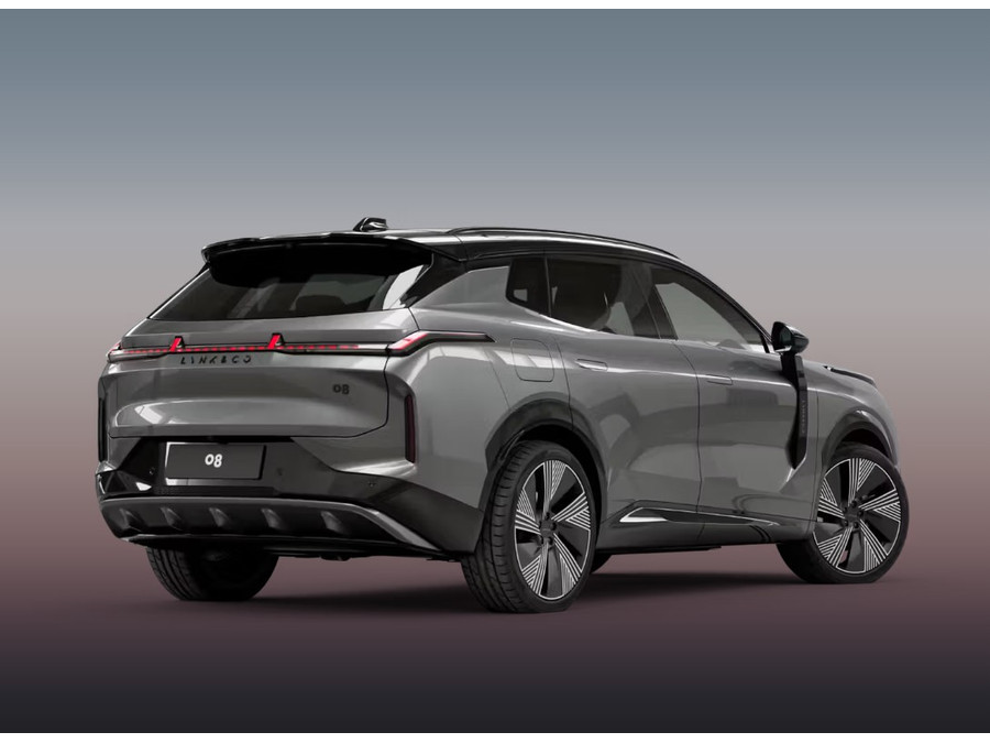 Lynk & Co 08 2026 345PK MORE 200KM NW AUTO HYBRIDE MASSAGE STOEL VERW/VENTILATIE PANO MATRIX LED HARMAN KARDON 36