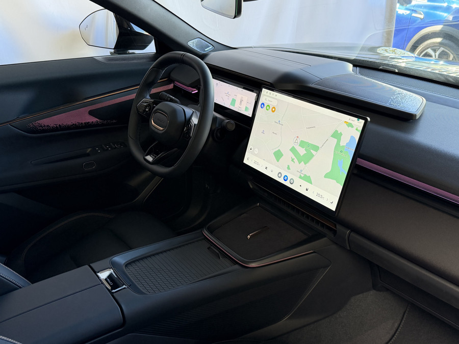 Lynk & Co 08 2026 345PK MORE 200KM NW AUTO HYBRIDE MASSAGE STOEL VERW/VENTILATIE PANO MATRIX LED HARMAN KARDON 36