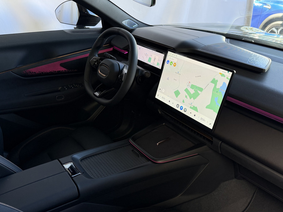 Lynk & Co 08 2026 345PK MORE 200KM NW AUTO HYBRIDE MASSAGE STOEL VERW/VENTILATIE PANO MATRIX LED HARMAN KARDON 36