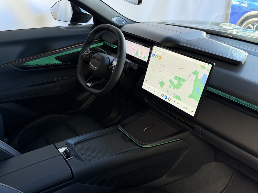 Lynk & Co 08 2026 345PK MORE 200KM NW AUTO HYBRIDE MASSAGE STOEL VERW/VENTILATIE PANO MATRIX LED HARMAN KARDON 36